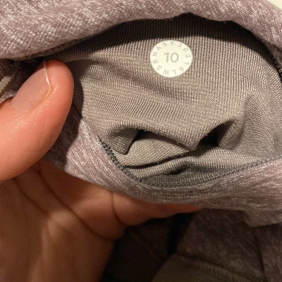 Lululemon Cypress Kiss 1/2 Zip - Heathered Lunar Rock - Picture 6 of 6